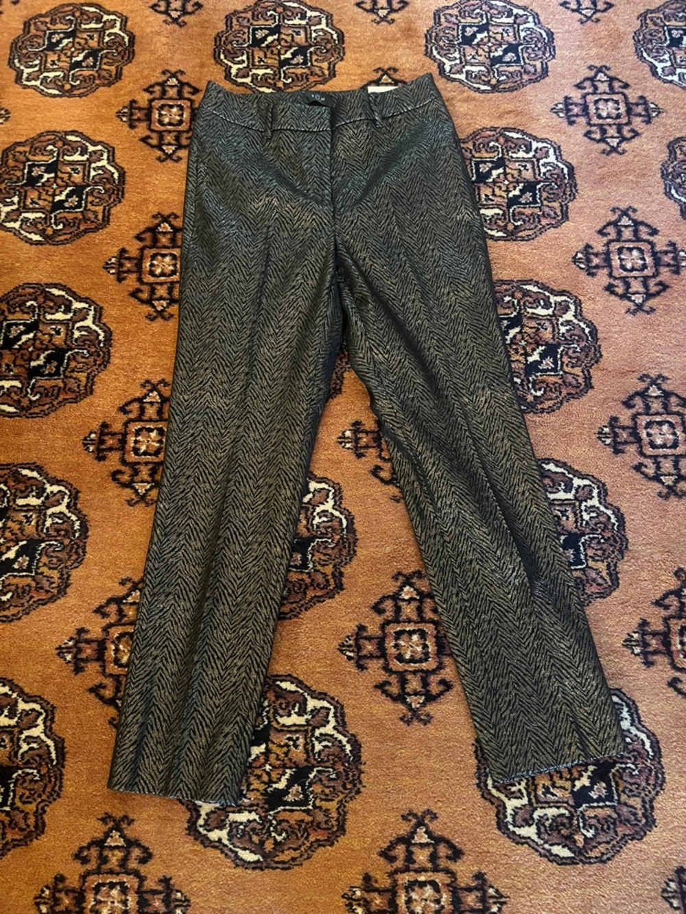 White House Black Market Gunmetal Metallic Zigzag Ankle Pant